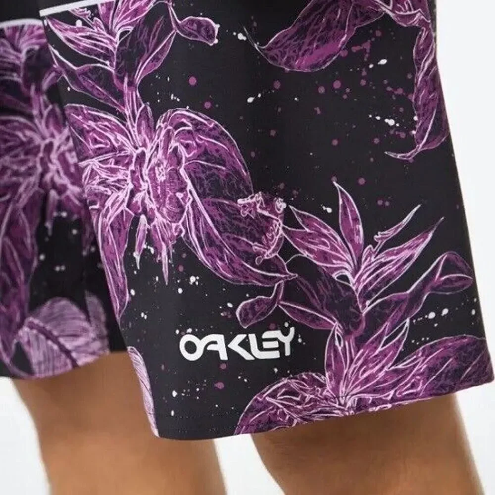 NWT Oakley Retro Split 21